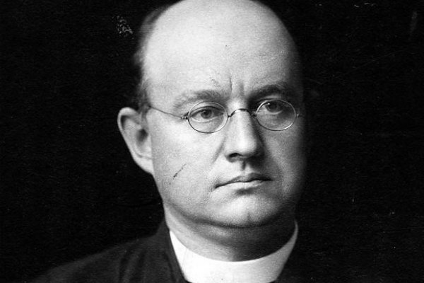 Nedocenený režimom, nedocenený Nobelovou komisiou