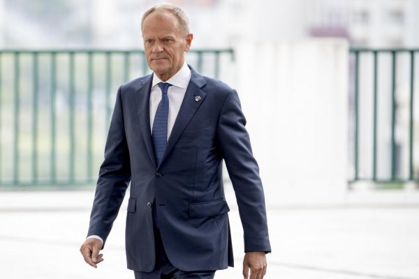 Donald Tusk by mal ísť podľa poľskej parlamentnej komory pred súd