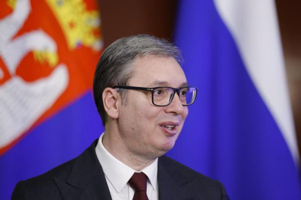 Vučič je ochotný diskutovať o predčasných voľbách, mohli by byť do roka a pol