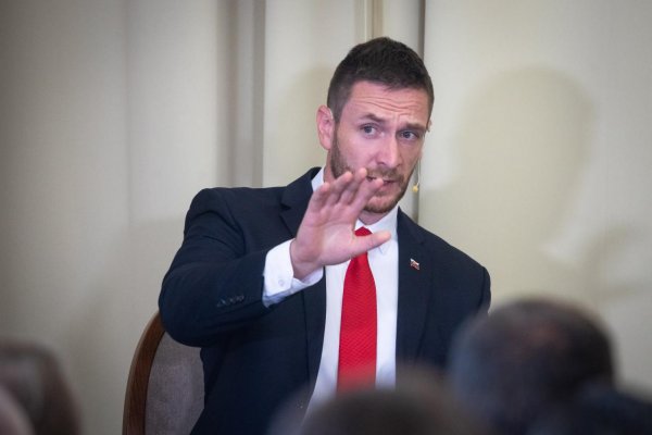 Uhrík: Ak by bola Republika vo vláde, záujem má o silové zložky