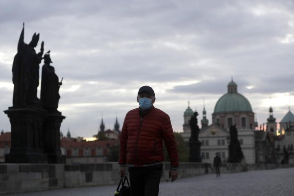 Česko hlási rekordný nárast infikovaných tretí deň po sebe