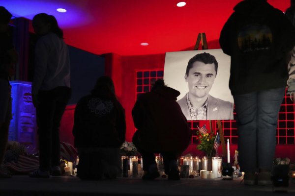.mladí: Nenechávajme atentátnikov rozhodnúť o tom, kto má pravdu