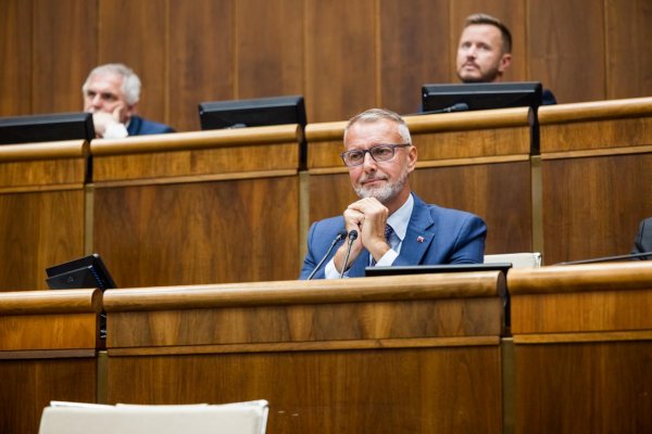 Zdá sa, že sa nájde zhoda na predĺžení volebného obdobia samosprávam, uviedol Raši