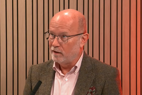 Káčer u Závodského: Fico a Orbán zámerne vyvolávajú konflikty. Nie je podstatné prečo, ale že je to vlastizrada