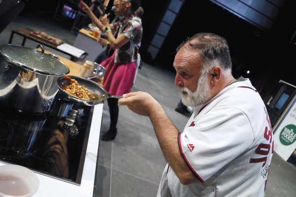José Andrés: Kuchár trpiaceho sveta