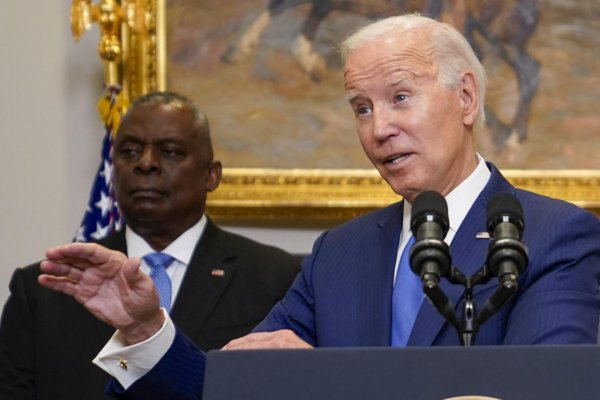 Armáda USA útočila na pozície Iránom podporovaných milícií v Iraku, iracká vláda odvetu odsúdila