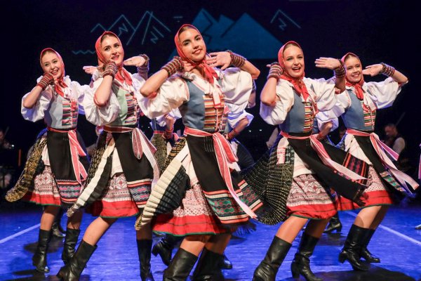 Ženská otázka vo folklóre