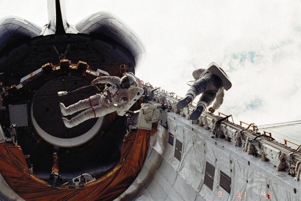 Space Shuttle: Vesmírna móda