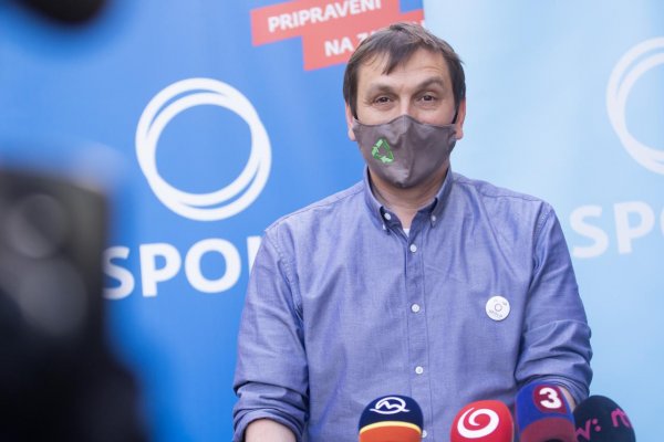 Juraj Hipš zo Spolu: Systém zjavne zlyháva a vláda sa tvári prekvapene