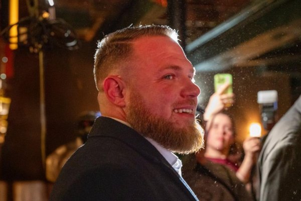 Budúcnosť Ameriky svitla v Texase. S jedným bývalým leteckým mechanikom