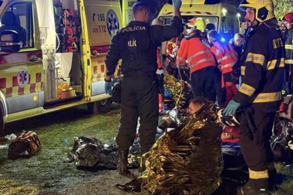 AKTUALIZUJEME: Nehoda vlakov pri Pezinku – čo to znamená podľa Eugena Kordu a Juraja Petroviča