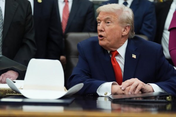 Trump má „osobnosť alkoholika“, povedala šéfka jeho kancelárie v rozovore pre Vanity Fair