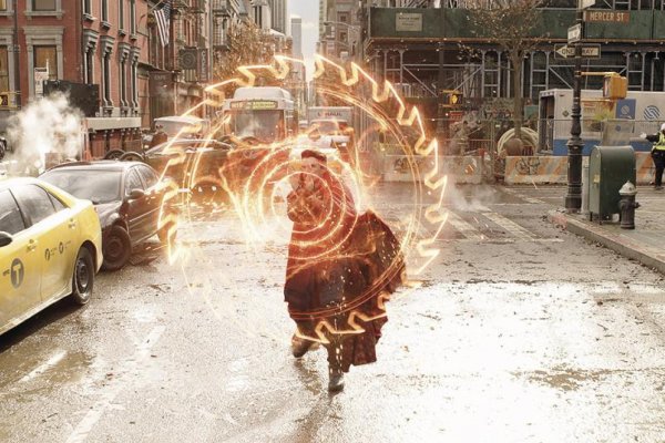 Filmy týždňa: Doctor Strange 2 aj Láska hory prenáša