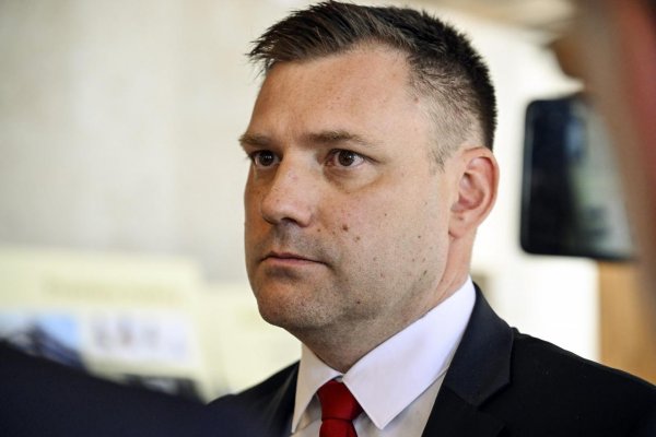 Taraba vidí za návrhom na jeho odvolanie snahu povaliť vládu
