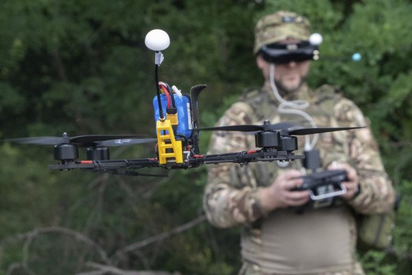 Ukrajina ONLINE: Rusko v noci útočilo na Ukrajinu dronmi i protilietadlovými raketami