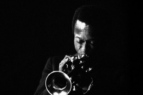 Miles Davis: Sto rokov nepokoja